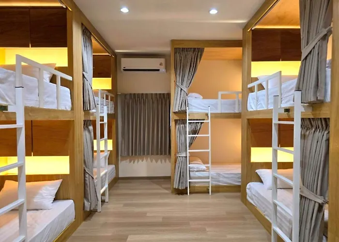 De Sea - Rambuttri Village Khaosan Area Hostel *