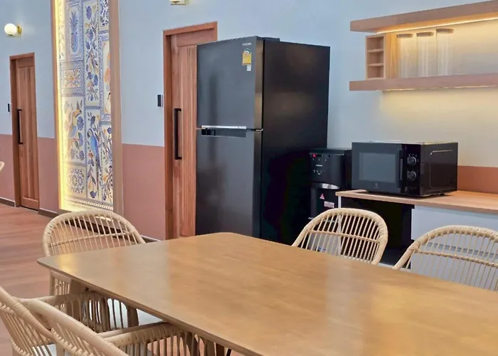 De Sea - Rambuttri Village Khaosan Area Hostel *